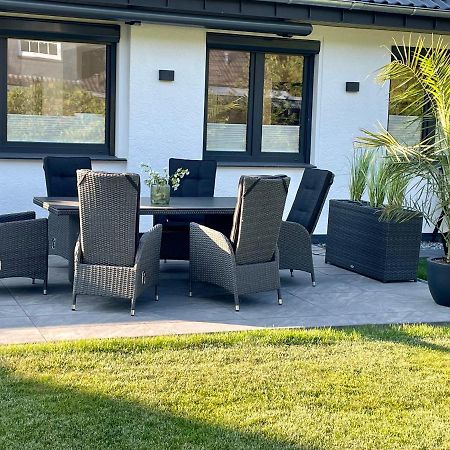 Wellnesshome Fontaneweg Mit Sauna, Terrasse Und Garten Espelkamp-Mittwald Eksteriør bilde