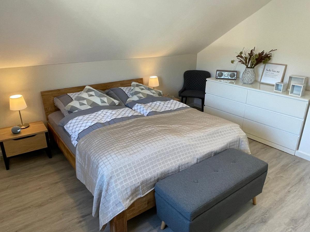 Wellnesshome Fontaneweg Mit Sauna, Terrasse Und Garten Espelkamp-Mittwald Eksteriør bilde